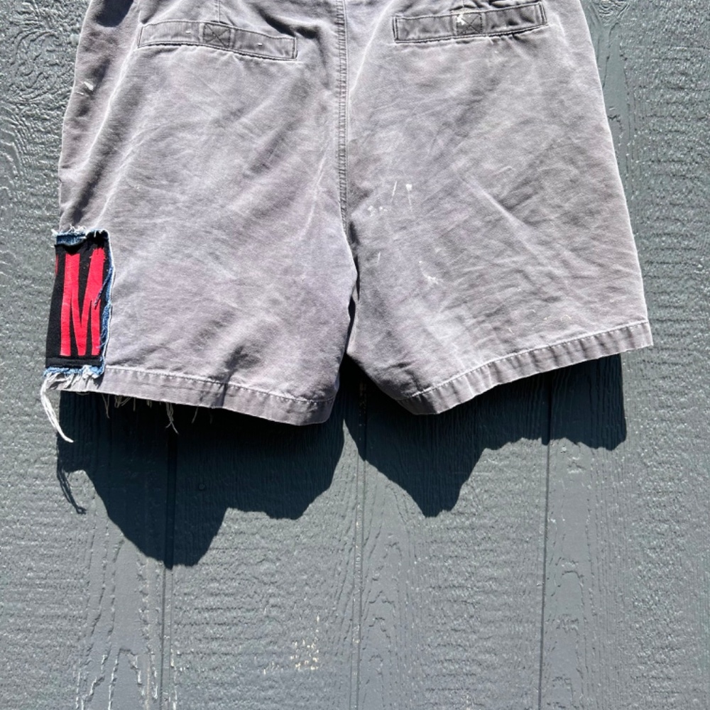 shorts - Picture 2 of 2